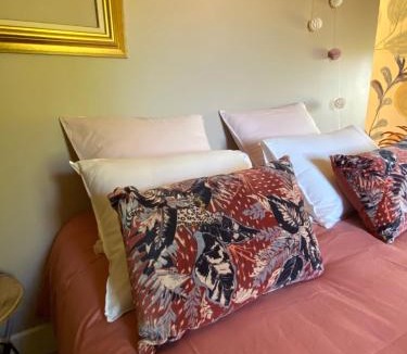 Montigne-le-Brillant Bed & Breakfast | Domaine de la Bigottière, Chambres d'hôtes