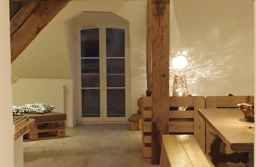 Chateaufort Cottage | Domaine de la Geneste stable loft