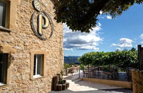 Aubenas House | Domaine de la Pinède