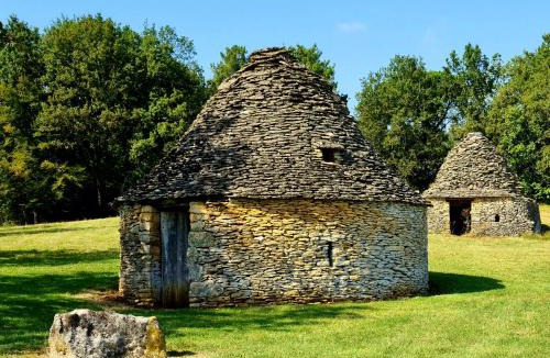 Meyrals Hotel | Domaine de La Rhonie