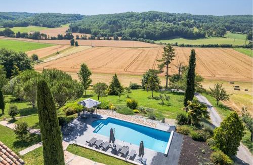 Valprionde House | Domaine de la Roque à la campagne BBQ ping pong-piscine prviée chauffée