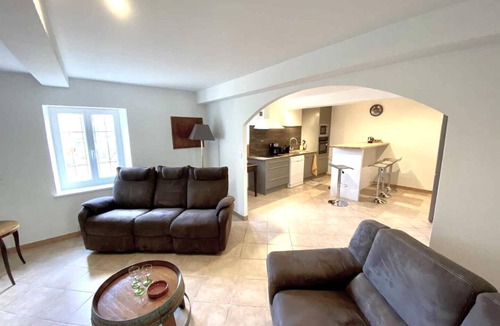Trebes House | Domaine de la Roque - TREBES