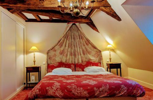 Baguer-Morvan House | Domaine de Launay blot