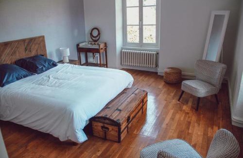 Sugeres House | Domaine de Maisonneuve