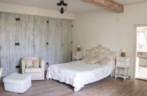 Engravies Bed & Breakfast | DOMAINE DE MARLAS - CHAMBRES D'HÔTES