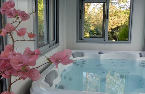 Doue-en-Anjou Bed & Breakfast | Domaine De Meigne