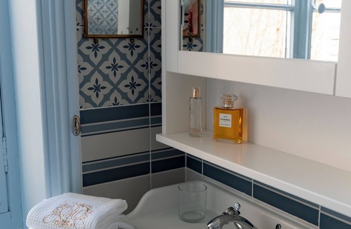 Les Echets House | Domaine de Montclair