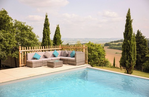 Clairac Cabin | Domaine de Pech et Lafon. Cabanes avec SPA privatif