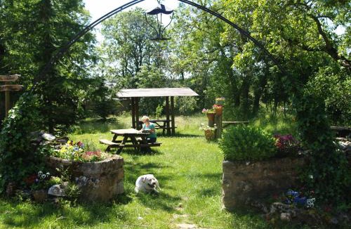 Lanuejols House | Domaine De Pradines