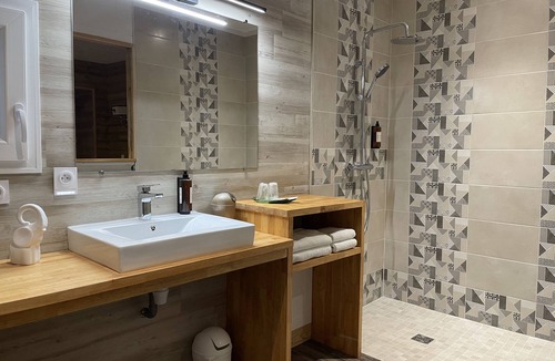 Roullet-Saint-Estephe Hotel | Domaine de Roullet