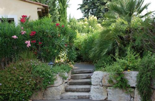 Carros Villa | Domaine De Respelido