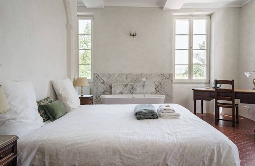 Travaillan House | Domaine de Saint-Pierre Travaillan
