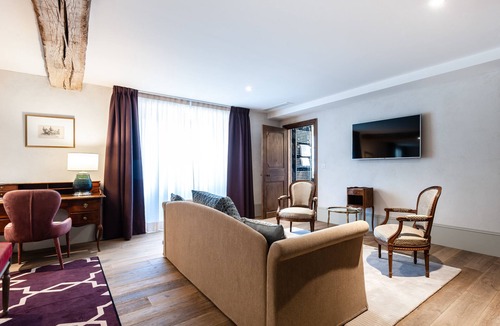 Saulon-la-Rue Hotel | Domaine de Saulon