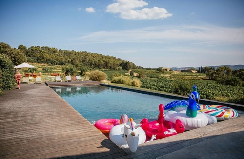 Laudun Villa | Domaine De Sol - Seven Bedroom Villa, Sleeps 14