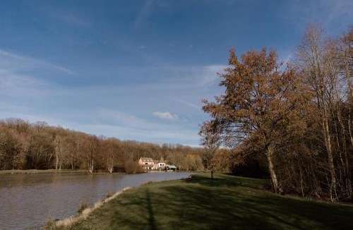 Montigny-le-Chartif Bed & Breakfast | Domaine de Thironne