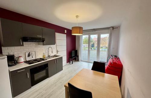 Vendrennes Apartment | Domaine des 5 Roses - Rose Rouge