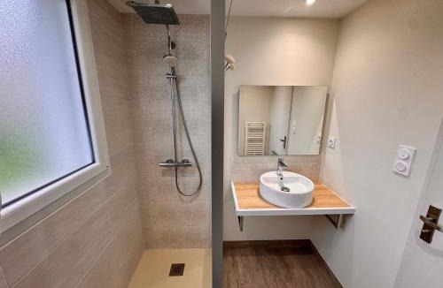 Vendrennes Apartment | Domaine des 5 Roses - Rose Blanche
