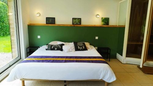 Bernay-en-Ponthieu Apartment | Domaine des Célestins - Loft Ginkgo