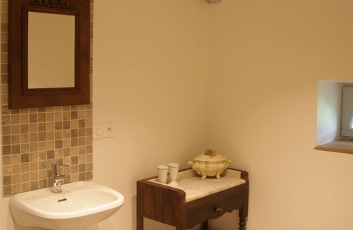 Ancy-le-Franc House | Domaine des Douves