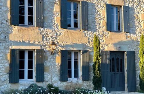 Saint-Seurin-de-Prats Bed & Breakfast | Domaine des Monges