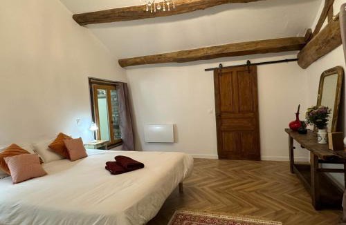 Confrancon House | Domaine des Granges Neuves