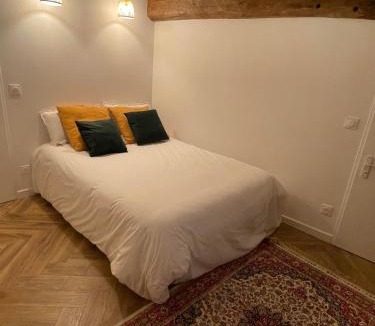 Confrancon House | Domaine des Granges Neuves