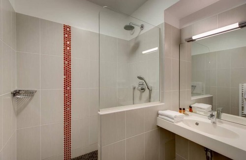 Epiniac Hotel | Domaine Des Ormes