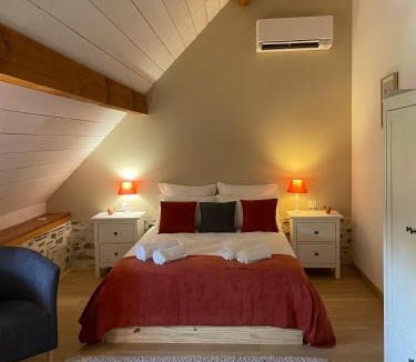 Saint-Vincent Bed & Breakfast | Domaine des pierres trouvées