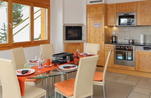 Saint-Pierre-de-Clages Apartment | Domaine des Reines B4 by Interhome