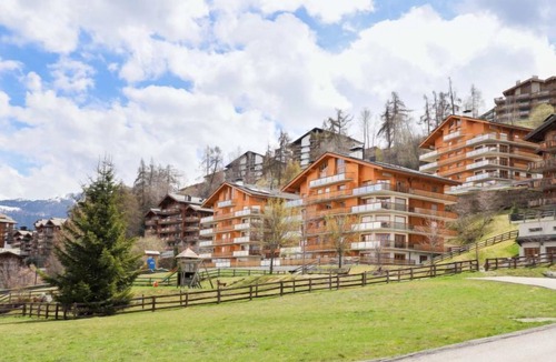 Saint-Pierre-de-Clages Apartment | Domaine des Reines B4 by Interhome