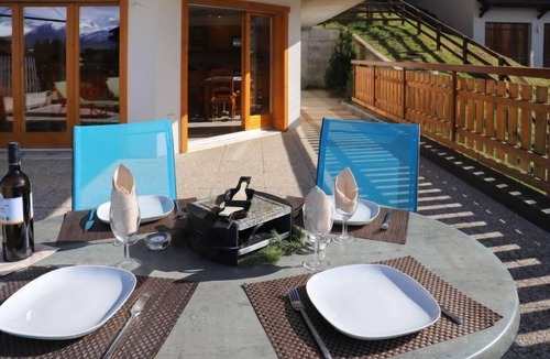 Saint-Pierre-de-Clages Apartment | Domaine des Reines D1A by Interhome