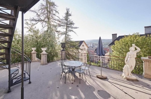 La Chaux-de-Fonds Apartment | Domaine des Tourelles - Ferien im Baudenkmal