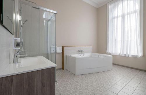 Cappelle-en-Pevele Apartment | Domaine du Béron - Chateau et gites