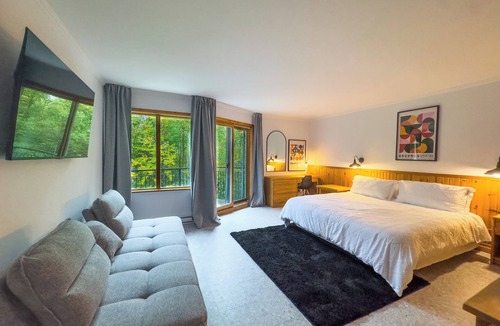 Saint-Alphonse-Rodriguez Hotel | Domaine du Lac Long -Spa et piscine-