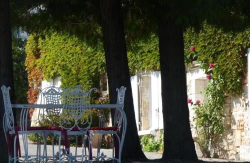 Angouleme Bed & Breakfast | Domaine du Champ Fleuri