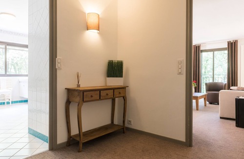 Flassans-sur-Issole Hotel | Domaine du Lac