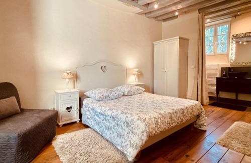 Thiveral-Grignon Apartment | Domaine du Moulin de Champie - Plaine de Versailles