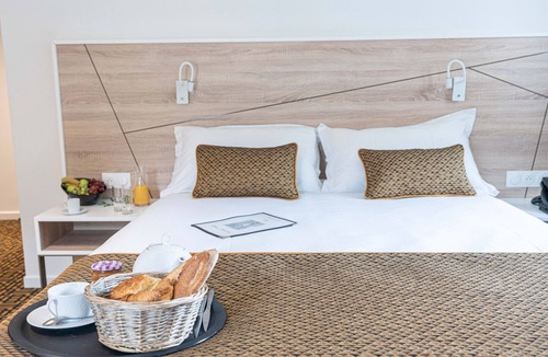 Hardricourt Hotel | Domaine du Moulin des Marais