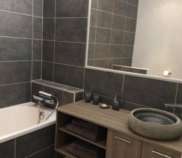 Ambillou Bed & Breakfast | Domaine Du Moulin Neuf