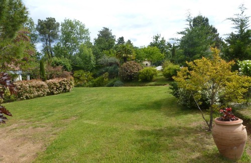 Ailhon Apartment | DOMAINE DU PLANAS - ARCHE