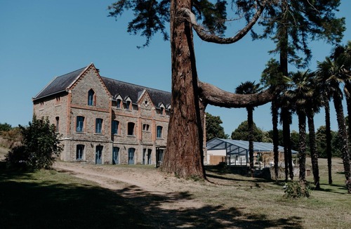 Crach House | Domaine du Plessis Kaër.