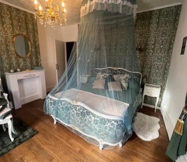 Favieres House | Domaine du Rosiere