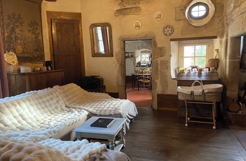 Montanges House | Domaine du Très-Haut