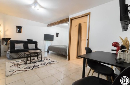 Gaure House | Domaine en Coudon - GAURE
