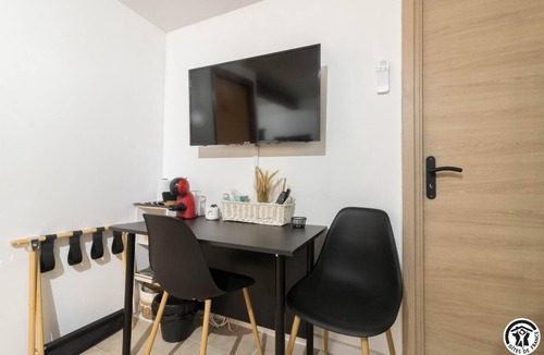 Gaure House | Domaine en Coudon - GAURE