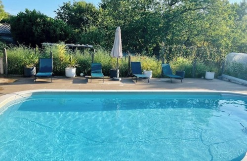 Les Abrets en Dauphine Villa | Domaine Magnolia - Charming house with swimming pool and garden