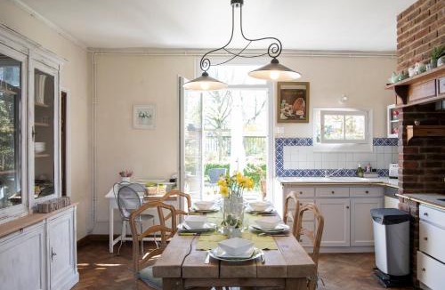 Morvillers-Saint-Saturnin House | Domaine de Saint-Saturnin