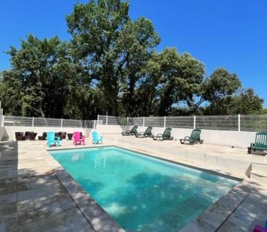 Saint-Genies-des-Mourgues Hotel | Domaine du Bérange