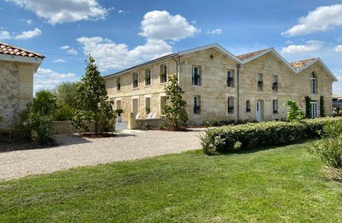 Saint-Louis-De-Montferrand House | DOMAINE DE GUILLEMIN