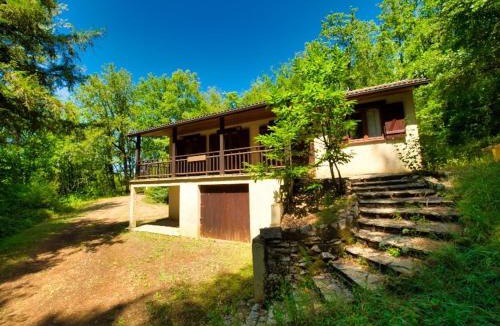 Saint-Martial-de-Nabirat Ski Chalet | Domaine de Grézelou